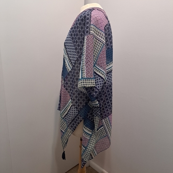 Multi Media Pattern One Size Cover Up - Picture 3 of 10